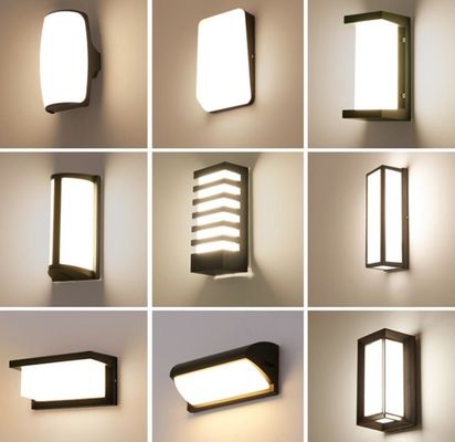 3000K Modern Outdoor Wall Sconce, Up Down Wall Lamp Không thấm nước Sạc năng lượng mặt trời